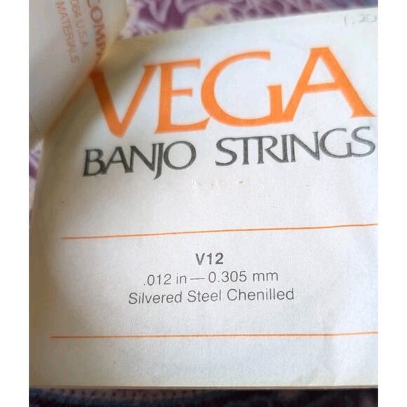 Vega Banjo Strings Set of 6 Silvered Steel Chenilled NOS - Picture 4 of 7